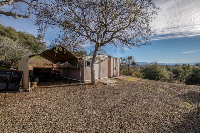 38150 Sumac Lane, Yokuts Valley, CA 93675