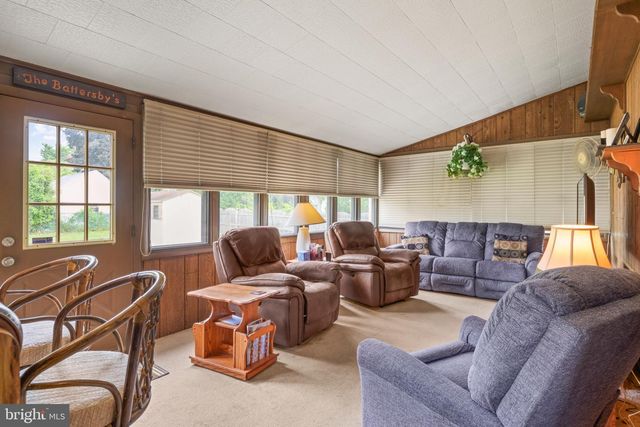 1421 MAPLE AVE, Haddon Heights, NJ 08035