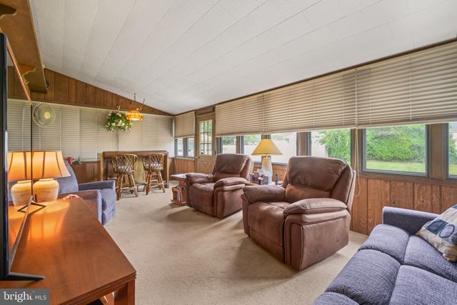 1421 MAPLE AVE, Haddon Heights, NJ 08035