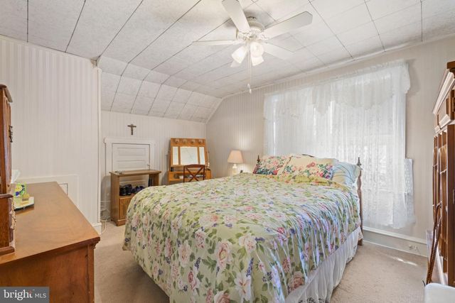 1421 MAPLE AVE, Haddon Heights, NJ 08035