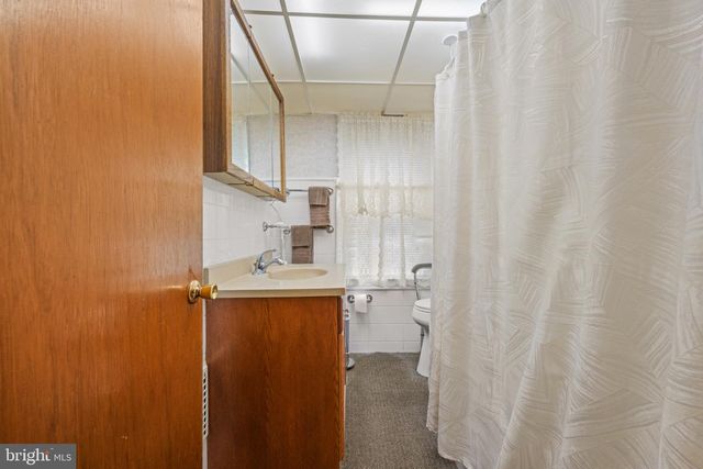 1421 MAPLE AVE, Haddon Heights, NJ 08035