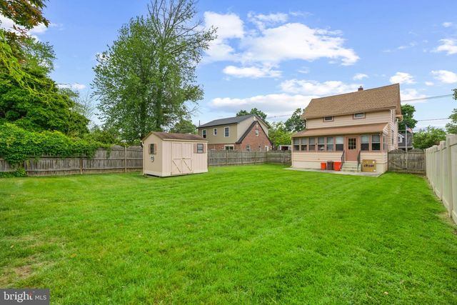 1421 MAPLE AVE, Haddon Heights, NJ 08035