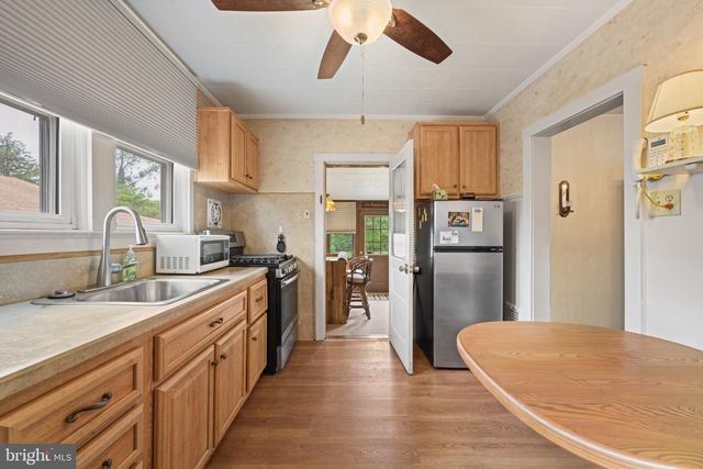 1421 MAPLE AVE, Haddon Heights, NJ 08035