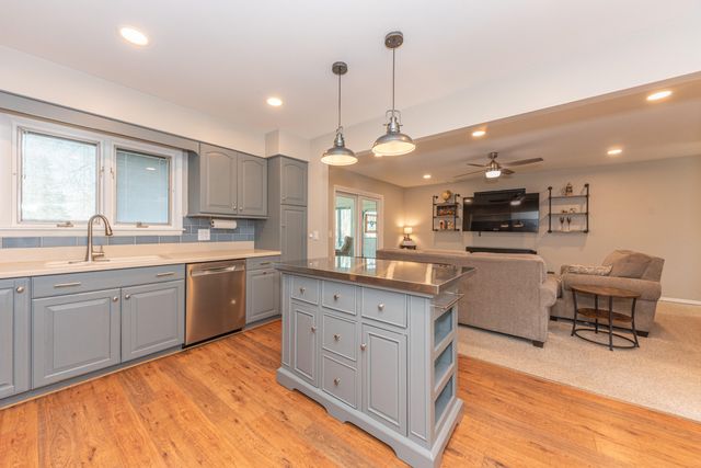 1075 Harold Circle, Scio Twp, MI 48103