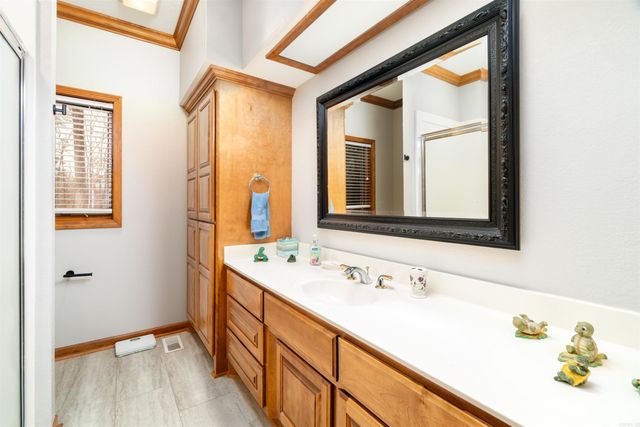 23 Darro Way, Hot Springs Village, AR 71909