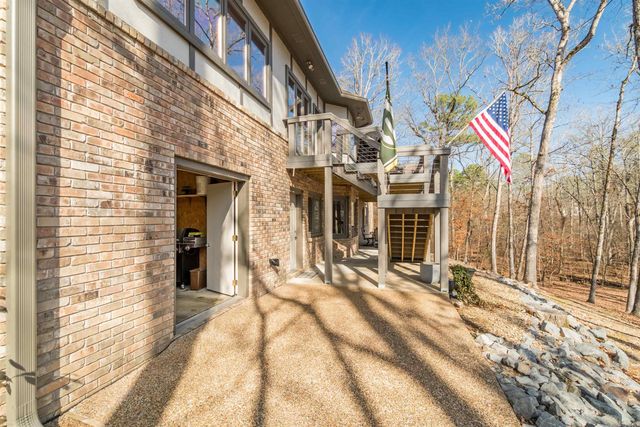 23 Darro Way, Hot Springs Village, AR 71909