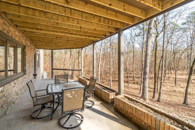 23 Darro Way, Hot Springs Village, AR 71909