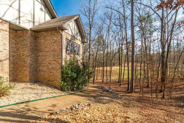 23 Darro Way, Hot Springs Village, AR 71909