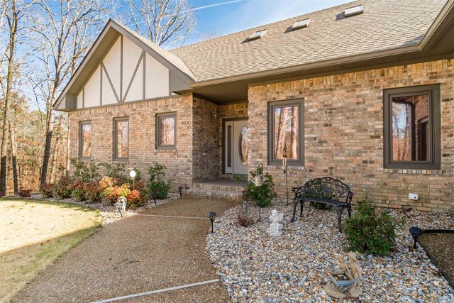 23 Darro Way, Hot Springs Village, AR 71909