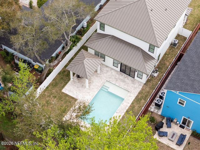 809 11TH Avenue S, Jacksonville Beach, FL 32250
