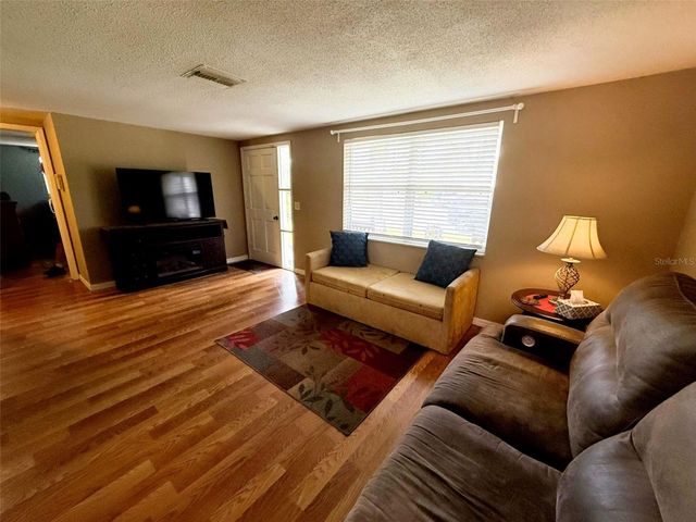 9721 LAKE CHRISE LANE, Port Richey, FL 34668