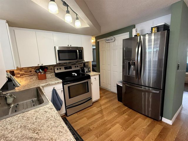 9721 LAKE CHRISE LANE, Port Richey, FL 34668