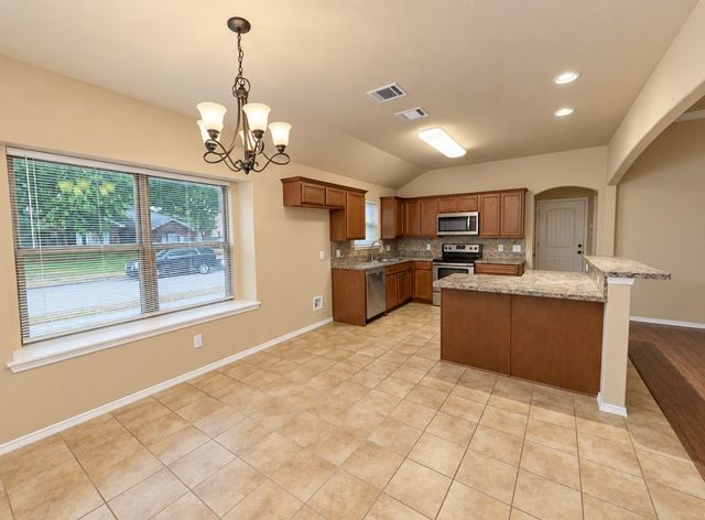 923 Grouse Road, Glenn Heights, TX 75154