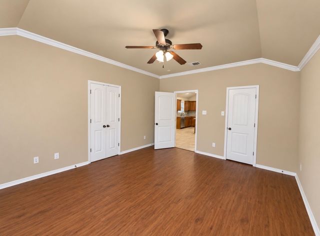 923 Grouse Road, Glenn Heights, TX 75154