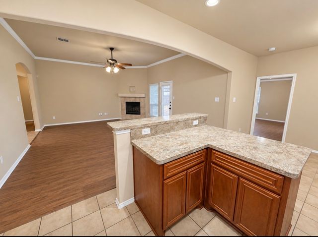 923 Grouse Road, Glenn Heights, TX 75154