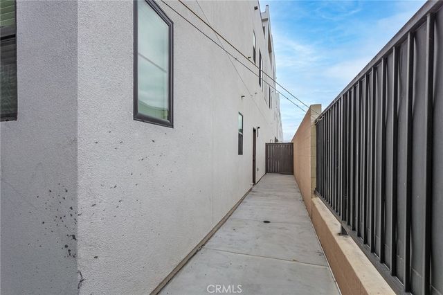2054 Mylitta, Gardena, CA 90249