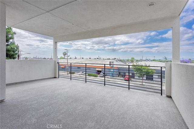 2054 Mylitta, Gardena, CA 90249