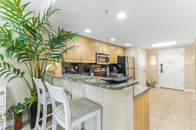 11605 GULF BOULEVARD 503, St Petersburg, FL 33706