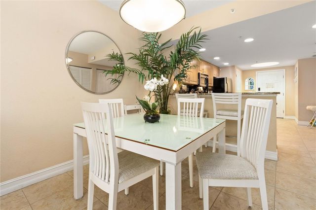 11605 GULF BOULEVARD 503, St Petersburg, FL 33706