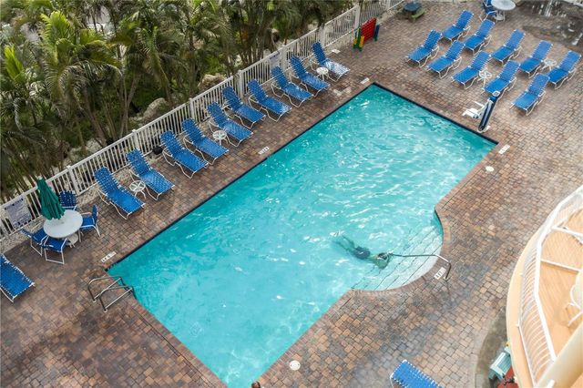11605 GULF BOULEVARD 503, St Petersburg, FL 33706
