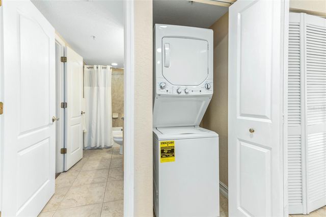 11605 GULF BOULEVARD 503, St Petersburg, FL 33706