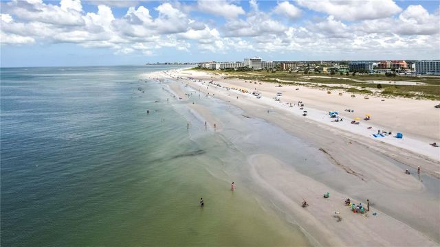 11605 GULF BOULEVARD 503, St Petersburg, FL 33706