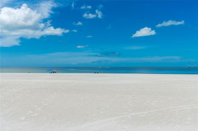 11605 GULF BOULEVARD 503, St Petersburg, FL 33706