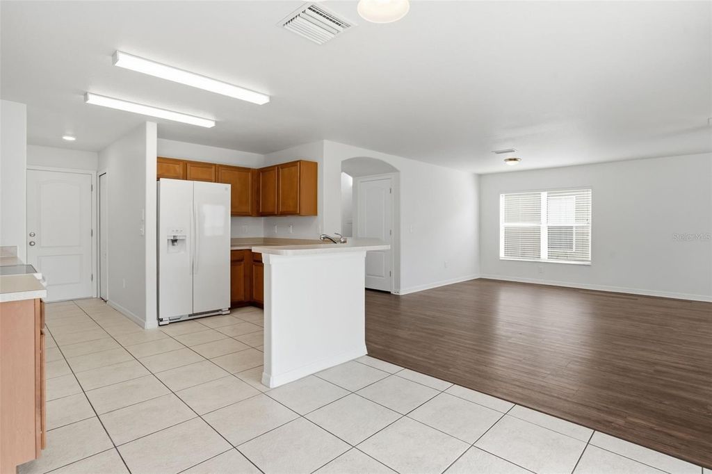 Image 15 of property listing at 15419 SHOAL HAVEN PLACE, Ruskin, FL 33573