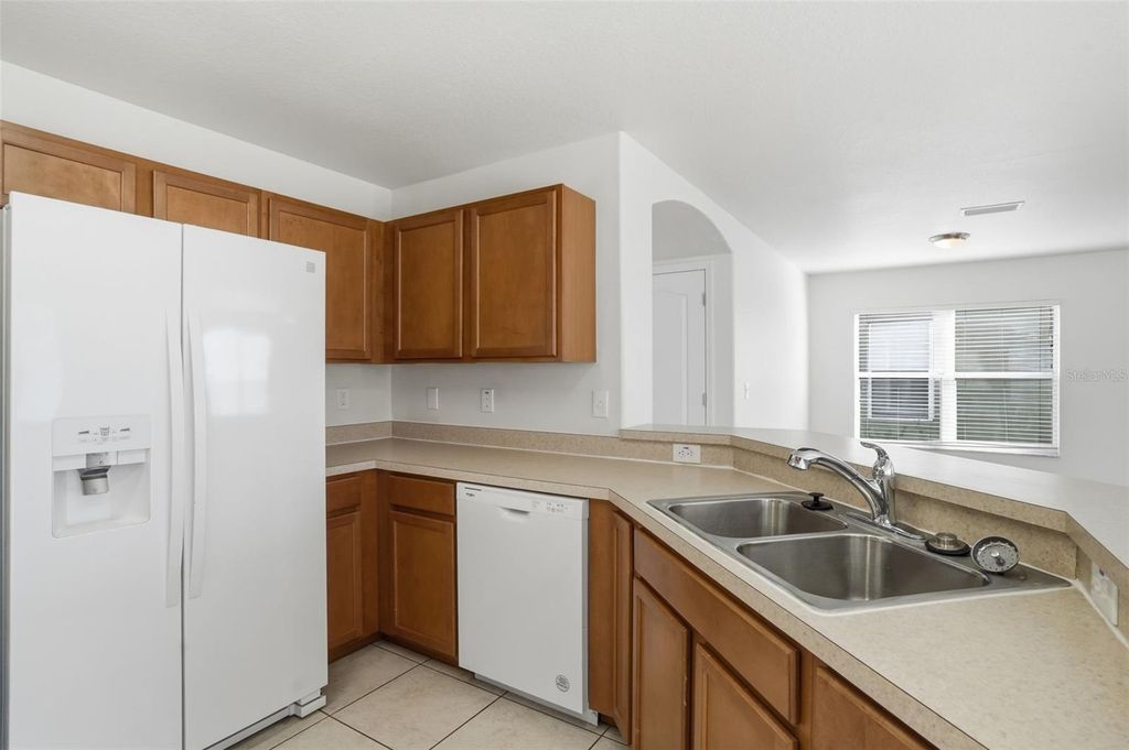 Image 18 of property listing at 15419 SHOAL HAVEN PLACE, Ruskin, FL 33573