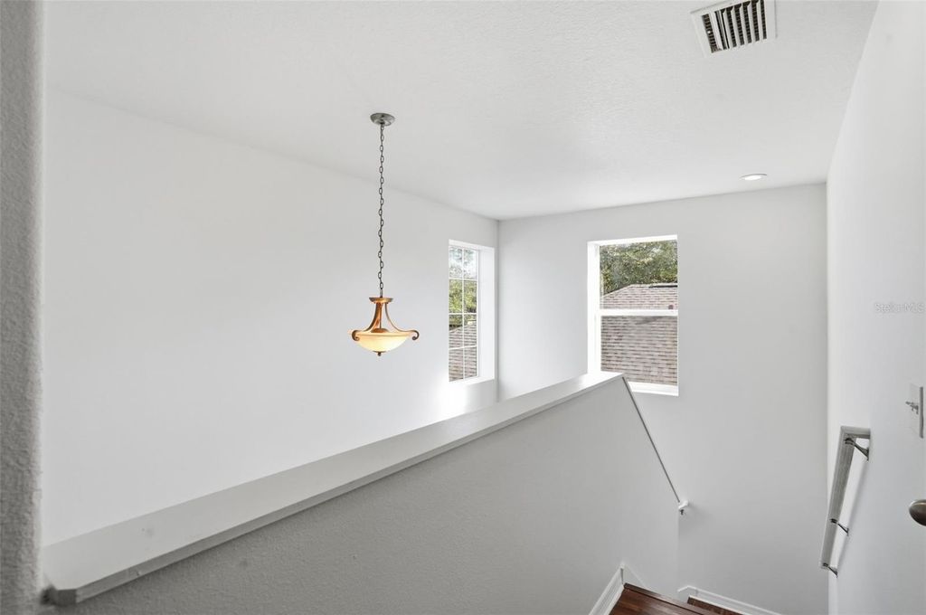 Image 21 of property listing at 15419 SHOAL HAVEN PLACE, Ruskin, FL 33573