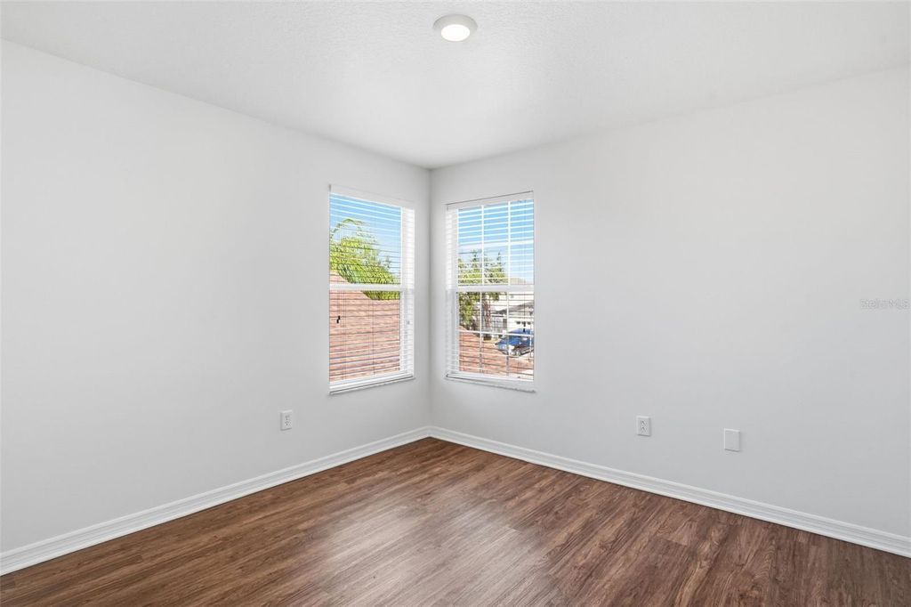 Image 22 of property listing at 15419 SHOAL HAVEN PLACE, Ruskin, FL 33573