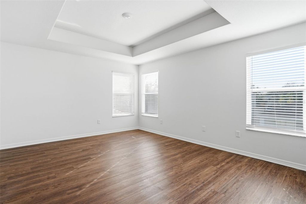 Image 28 of property listing at 15419 SHOAL HAVEN PLACE, Ruskin, FL 33573