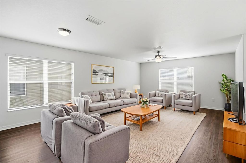 Image 4 of property listing at 15419 SHOAL HAVEN PLACE, Ruskin, FL 33573