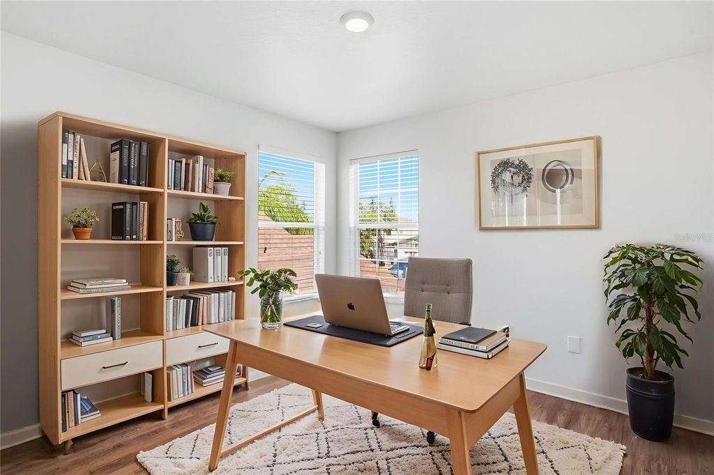 Image 6 of property listing at 15419 SHOAL HAVEN PLACE, Ruskin, FL 33573