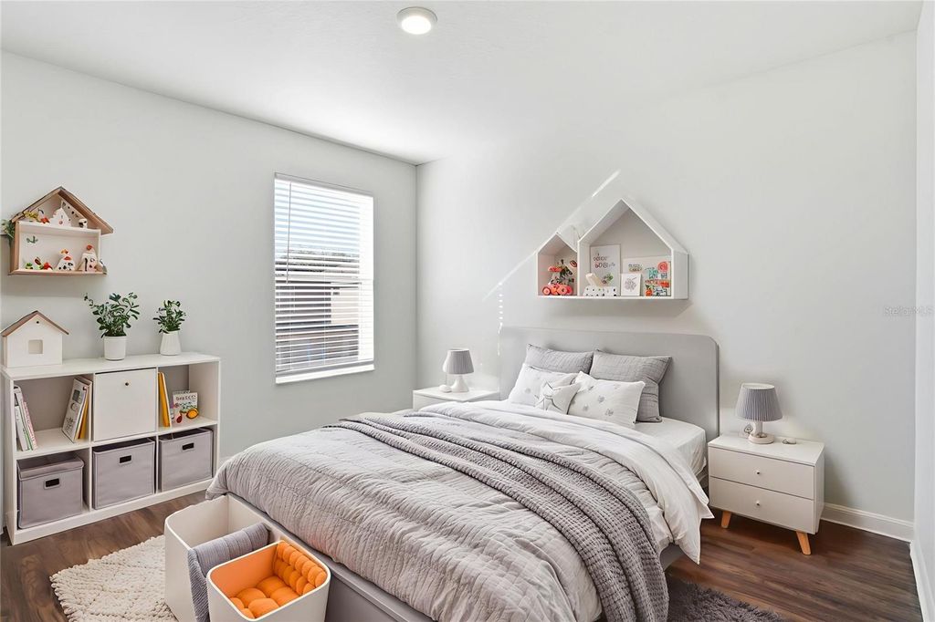 Image 7 of property listing at 15419 SHOAL HAVEN PLACE, Ruskin, FL 33573