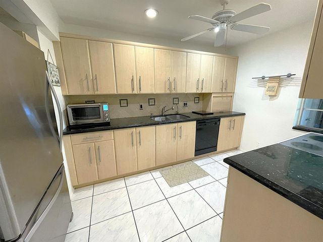 2431 Del Aire Boulevard 115-d, Delray Beach, FL 33445