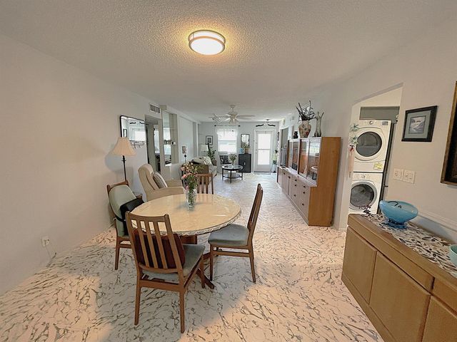 2431 Del Aire Boulevard 115-d, Delray Beach, FL 33445