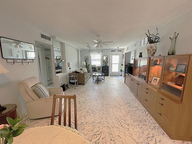 2431 Del Aire Boulevard 115-d, Delray Beach, FL 33445