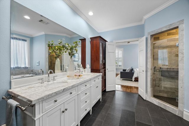 316 E 5th Street, Houston, TX 77007