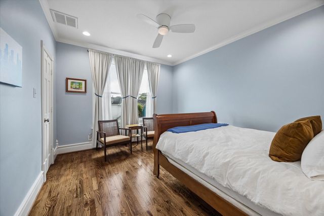 316 E 5th Street, Houston, TX 77007