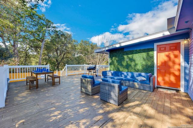 731 Hillside Loop, Canyon Lake, TX 78133