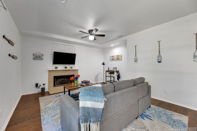 731 Hillside Loop, Canyon Lake, TX 78133