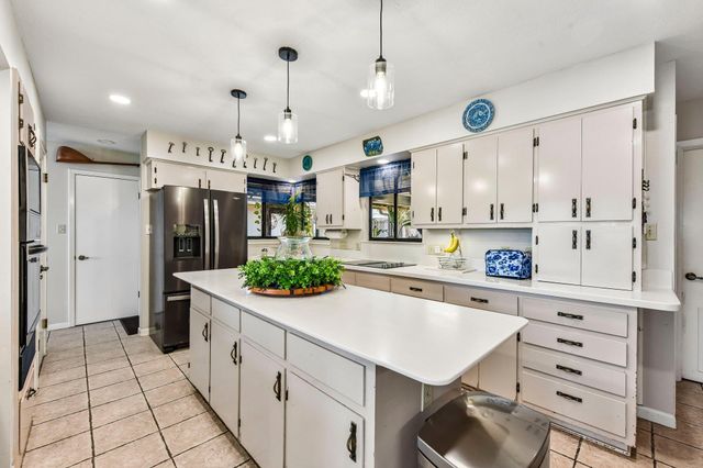 20923 Oak Dale DR, Lago Vista, TX 78645