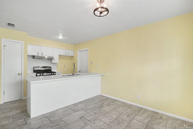 4842 CASA ORO ST, San Antonio, TX 78233