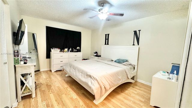 741 NW 105th Ter, Pembroke Pines, FL 33026