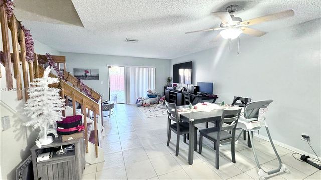 741 NW 105th Ter, Pembroke Pines, FL 33026
