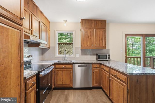 8147 MICHAUX DRIVE, Fayetteville, PA 17222