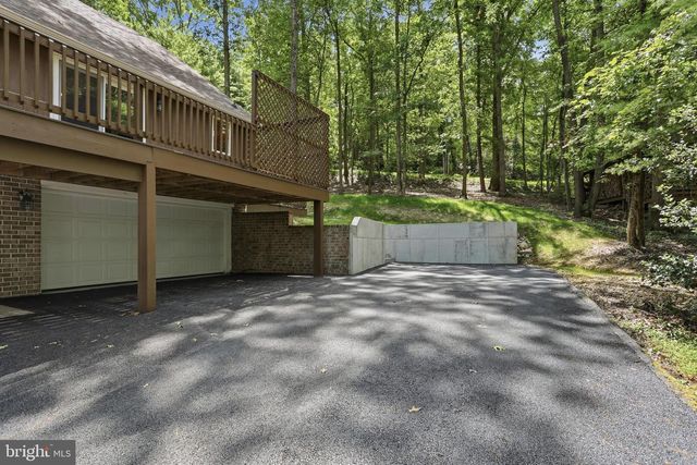 8147 MICHAUX DRIVE, Fayetteville, PA 17222