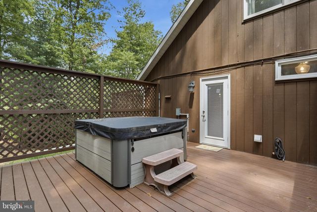 8147 MICHAUX DRIVE, Fayetteville, PA 17222