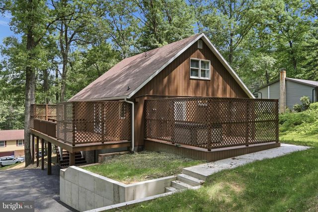 8147 MICHAUX DRIVE, Fayetteville, PA 17222